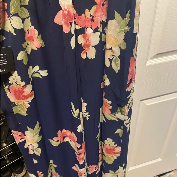 Selling wide leg jumpsuit - Picture 5 of 7